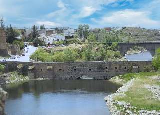 view of Puente del Arrabal at Buitrago del Lozoya