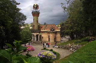 El Capricho Comillas